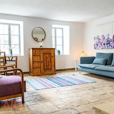 Harmony Hillside - Hostaid Apartman *